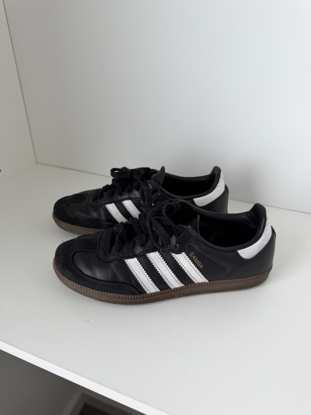 adidas Samba Sneakers - Black/White with Gum Sole